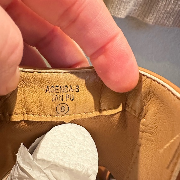 Lov Mark| Agenda Twin Buckle Booties| Size 8 - Picture 6 of 7